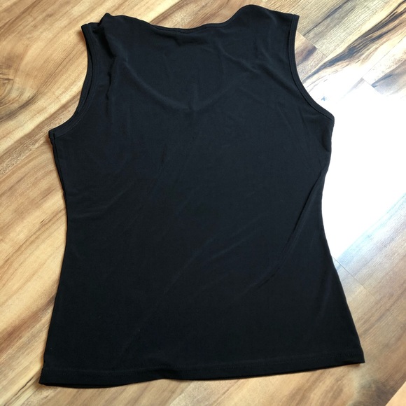 black sleeveless top size medium New York & Company - Picture 7 of 13